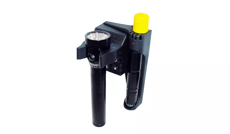 Streamlight 75300 - Stinger Black FlashLight with AC/DC Charger and Piggyback Holder